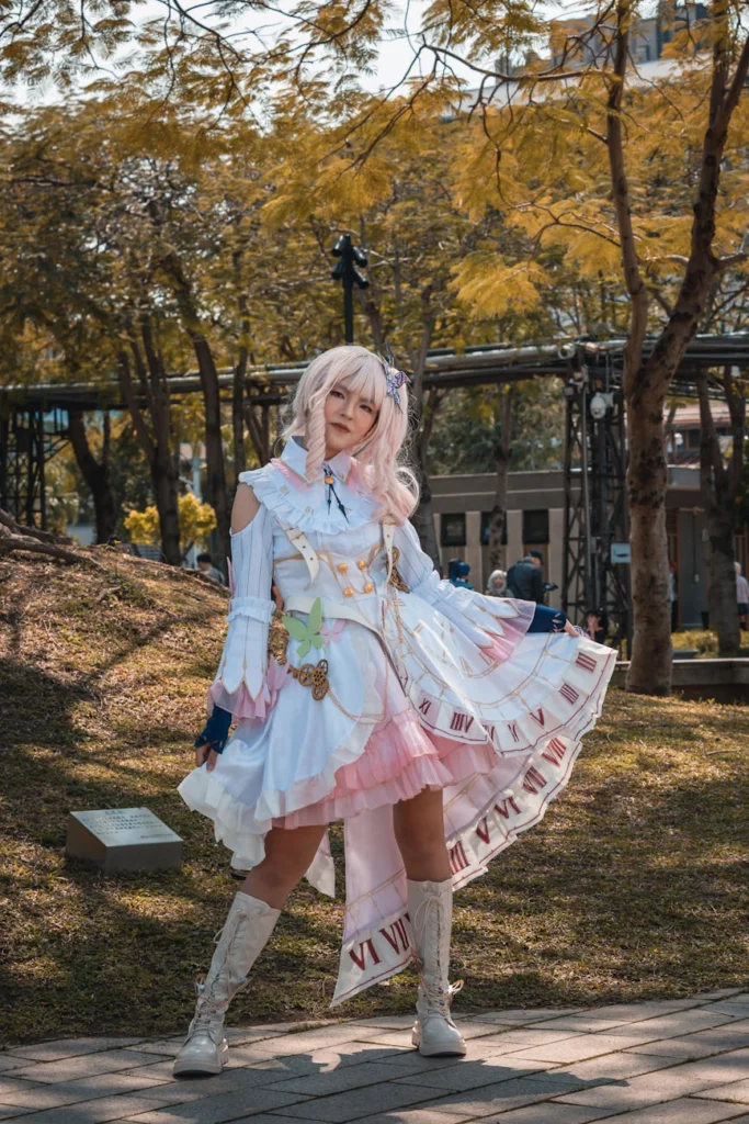 Cosplay girl in pastel fantasy costume posing outdoors in autumn (Incomplete: max_output_tokens)