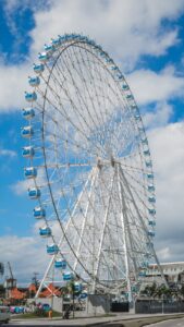 Large Ferris wheel with blue (Incomplete: max_output_tokens)